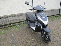 Peugeot - snorscooter - kisbee rs injectie - scooter - afbeelding 6 van  10