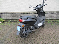 Peugeot - snorscooter - kisbee rs injectie - scooter - afbeelding 8 van  10