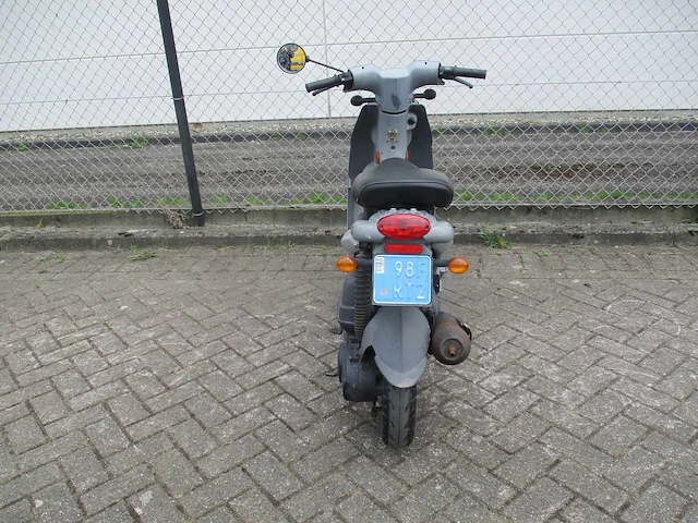Peugeot - snorscooter - ludix one 2 takt - scooter - afbeelding 10 van  11