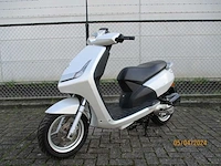 Peugeot - snorscooter - new viva city "basic" - scooter - afbeelding 2 van  9