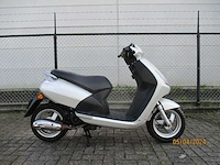 Peugeot - snorscooter - new viva city "basic" - scooter - afbeelding 5 van  9