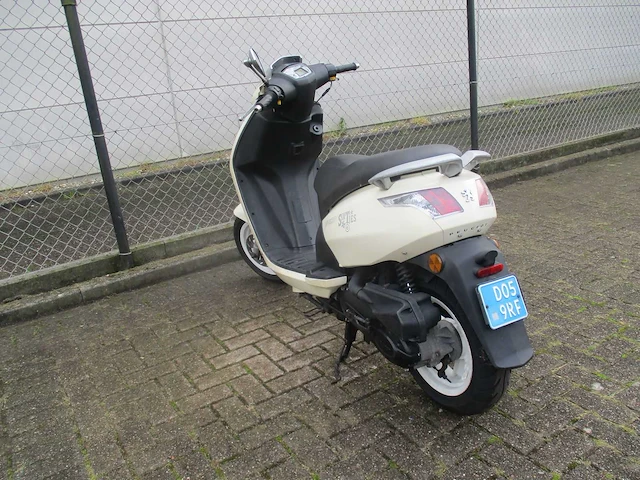Peugeot - snorscooter - new viva city sixties - scooter - afbeelding 2 van  12