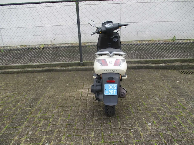 Peugeot - snorscooter - new viva city sixties - scooter - afbeelding 11 van  12