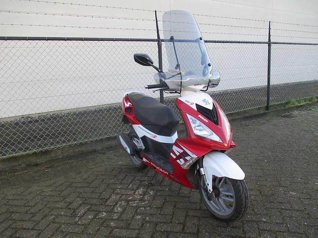 Peugeot - snorscooter - speedfight 3 - scooter - afbeelding 7 van  11