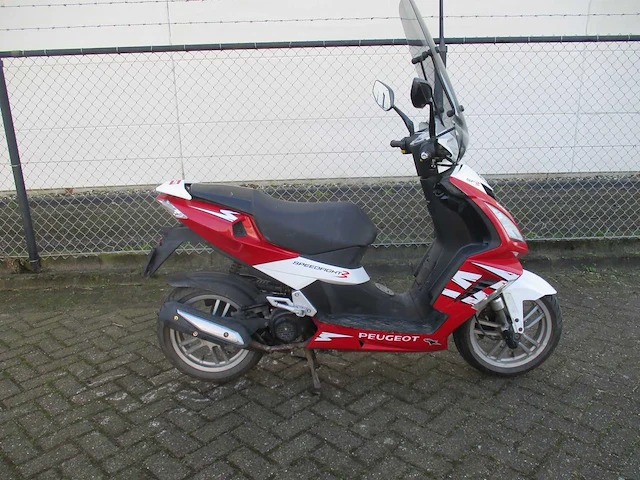 Peugeot - snorscooter - speedfight 3 - scooter - afbeelding 8 van  11