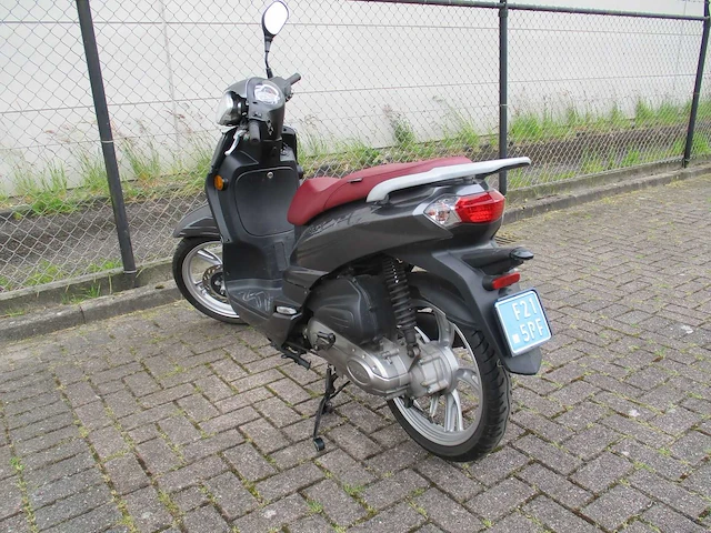 Peugeot - snorscooter - tweet - scooter - afbeelding 2 van  11