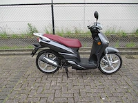 Peugeot - snorscooter - tweet - scooter - afbeelding 8 van  11