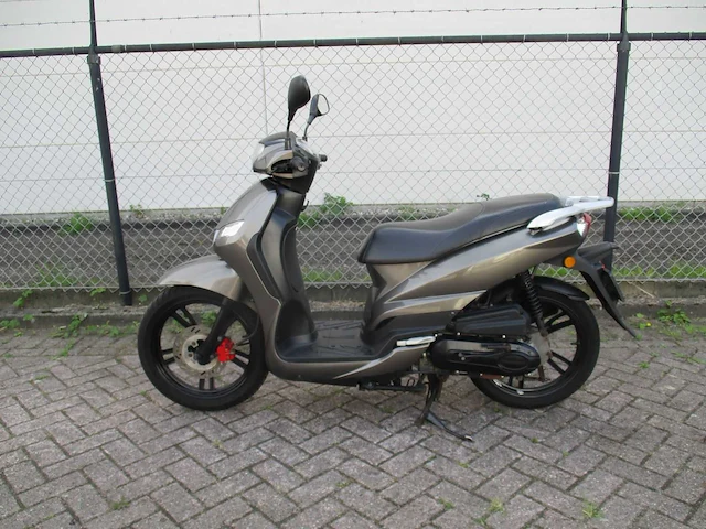 Peugeot - snorscooter - tweet evo - scooter - afbeelding 1 van  11
