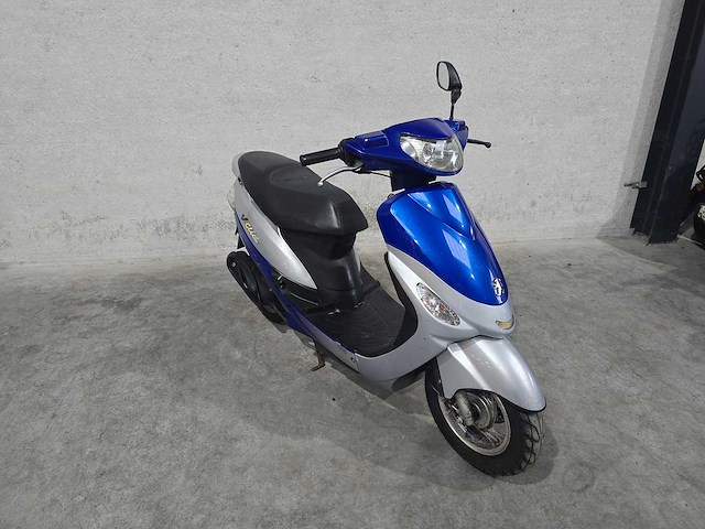 Peugeot - snorscooter - v-click - 4t 25km uitvoering d250bl - afbeelding 3 van  7