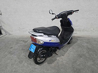 Peugeot - snorscooter - v-click - 4t 25km uitvoering d250bl - afbeelding 6 van  7