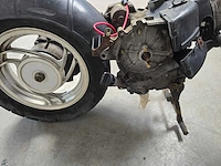 Peugeot - snorscooter - v click - 4t 25km uitvoering f975gb - afbeelding 3 van  11
