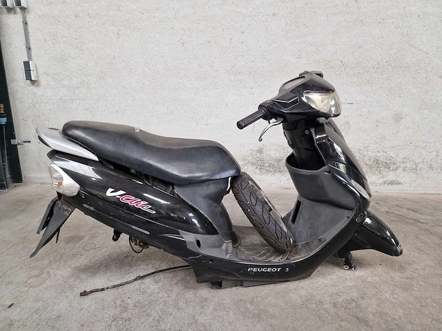 Peugeot - snorscooter - v click - 4t 25km uitvoering f975gb - afbeelding 4 van  11