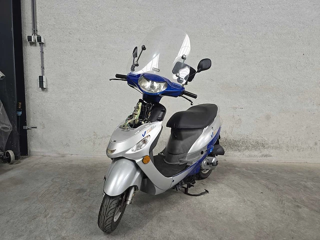 Peugeot - snorscooter - v-click - 4t 25km uitvoering fv509s - afbeelding 3 van  7