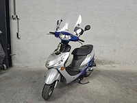 Peugeot - snorscooter - v-click - 4t 25km uitvoering fv509s - afbeelding 3 van  7