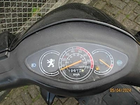 Peugeot - snorscooter - v-click - scooter - afbeelding 2 van  10