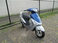 Peugeot - snorscooter - v-click - scooter - afbeelding 4 van  9