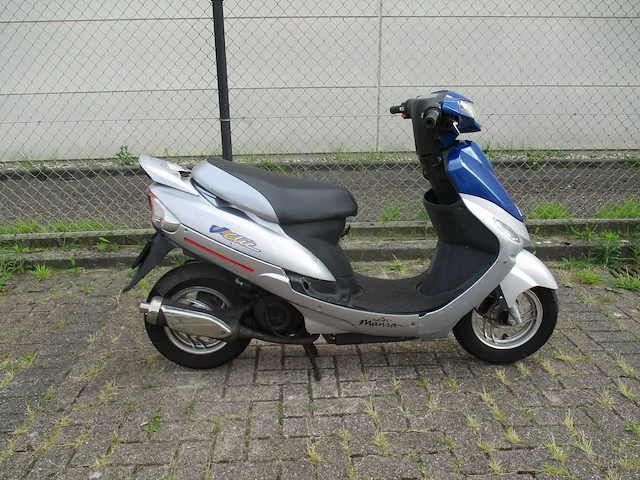 Peugeot - snorscooter - v-click - scooter - afbeelding 5 van  9