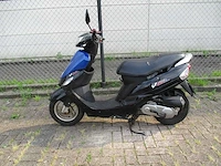 Peugeot - snorscooter - v-click - scooter - afbeelding 1 van  9