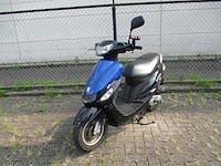 Peugeot - snorscooter - v-click - scooter - afbeelding 2 van  9