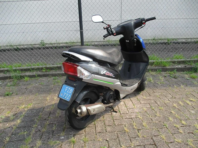 Peugeot - snorscooter - v-click - scooter - afbeelding 6 van  9