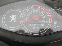 Peugeot - snorscooter - v-click - scooter - afbeelding 12 van  12