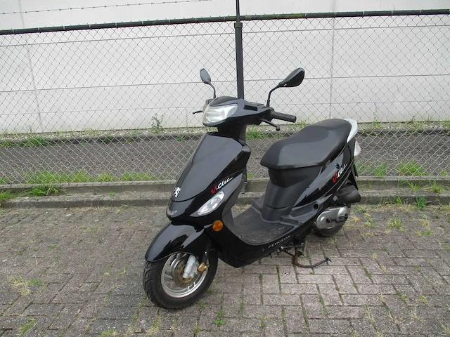 Peugeot - snorscooter - v-click - scooter - afbeelding 2 van  12