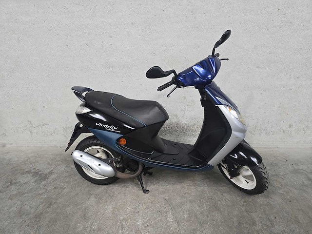 Peugeot - snorscooter - viva city - 2t 25km uitvoering 23dnf3 - afbeelding 2 van  7