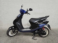 Peugeot - snorscooter - viva city - 2t 25km uitvoering 35fjb1 - afbeelding 1 van  8