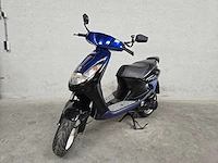 Peugeot - snorscooter - viva city - 2t 25km uitvoering 35fjb1 - afbeelding 2 van  8