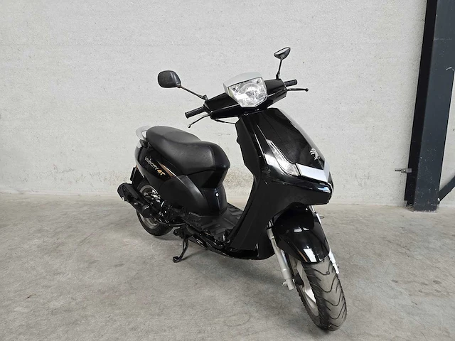 Peugeot - snorscooter - viva city 4t - 25km uitvoering dkx88k - afbeelding 4 van  8