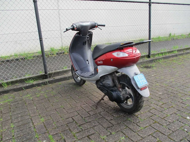 Peugeot - snorscooter - viva city "basic" 2 tact - scooter - afbeelding 8 van  9