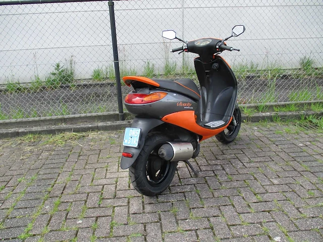 Peugeot - snorscooter 2 tact - viva city sport line 4 - scooter - afbeelding 9 van  11