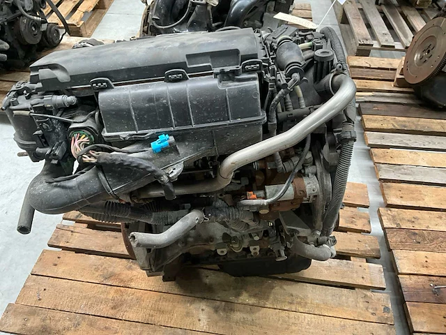 Peugeot 1007 1,4 hdi 8hz motor - afbeelding 3 van  7