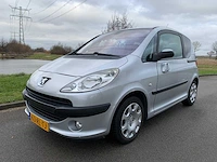 Peugeot 1007 1.6 16v gentry automaat, 63-rl-tj - afbeelding 1 van  22