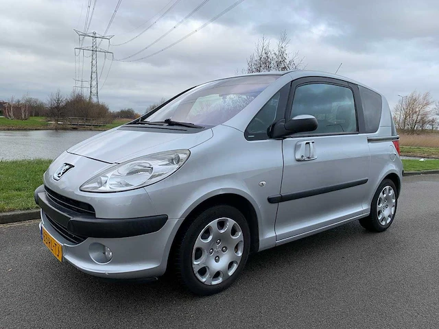 Peugeot 1007 1.6 16v gentry automaat, 63-rl-tj - afbeelding 12 van  22