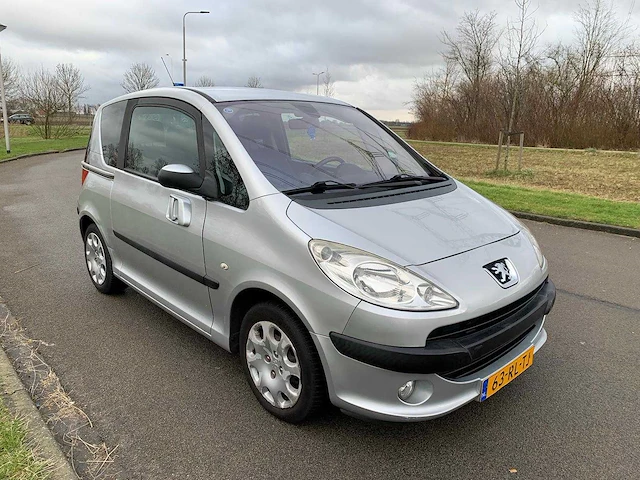 Peugeot 1007 1.6 16v gentry automaat, 63-rl-tj - afbeelding 18 van  22