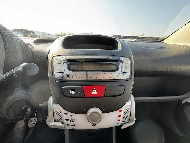 Peugeot 1007, 2011 - afbeelding 10 van  24
