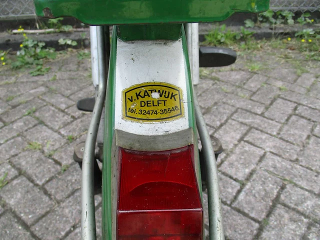 Peugeot 103 automaat - bromfiets - 103s - brommer - afbeelding 2 van  14