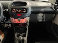 Peugeot 107 1.0-12v urban move, 4-kxk-19 - afbeelding 3 van  13