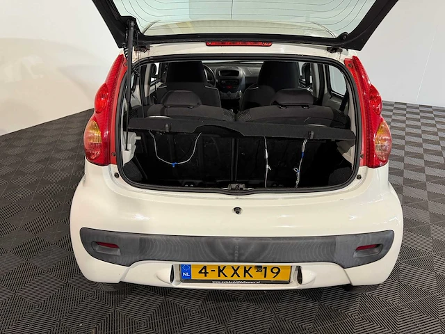Peugeot 107 1.0-12v urban move, 4-kxk-19 - afbeelding 8 van  13