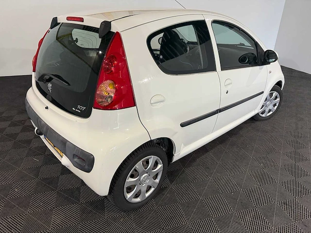 Peugeot 107 1.0-12v urban move, 4-kxk-19 - afbeelding 9 van  13