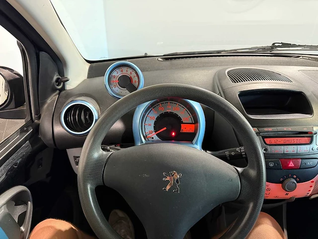 Peugeot 107 1.0-12v urban move, 99-nbd-2 - afbeelding 2 van  13