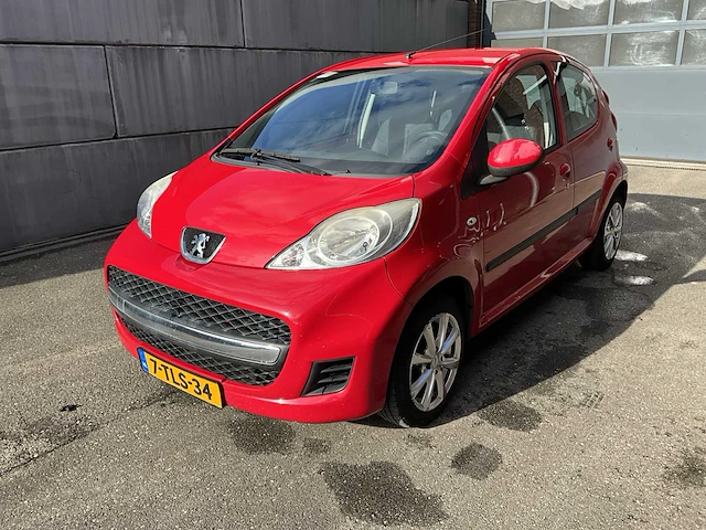 Peugeot 107 1.0-12v xr - personenauto - afbeelding 1 van  12