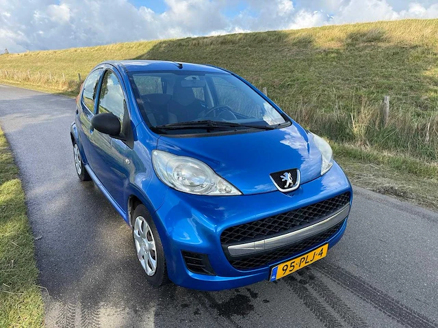 Peugeot 107 1.0-12v xr 1e eigenaar 103000 km 95-plj-4 - afbeelding 12 van  14