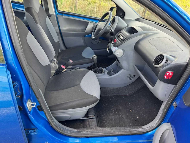 Peugeot 107 1.0-12v xr 1e eigenaar 103000 km 95-plj-4 - afbeelding 6 van  14