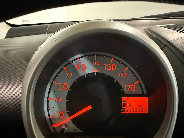 Peugeot 107 1.0-12v xr, 22-ltg-6 - afbeelding 13 van  13
