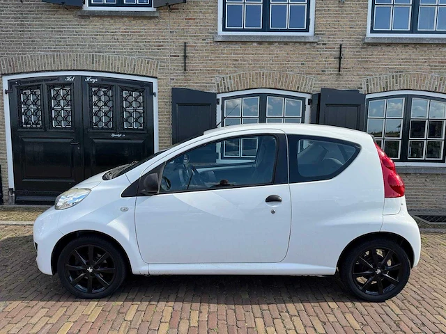 Peugeot 107 1.0-12v xr 41-nzb-2 - afbeelding 7 van  13