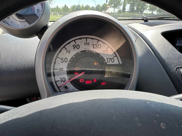 Peugeot 107 1.0-12v xr 68pk 2006, 1-svr-93 - afbeelding 8 van  29
