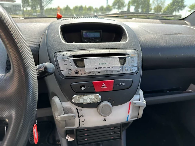 Peugeot 107 1.0-12v xr 68pk 2006, 1-svr-93 - afbeelding 9 van  29