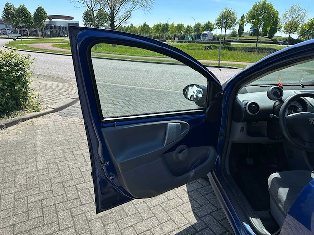 Peugeot 107 1.0-12v xr 68pk 2006, 1-svr-93 - afbeelding 10 van  29